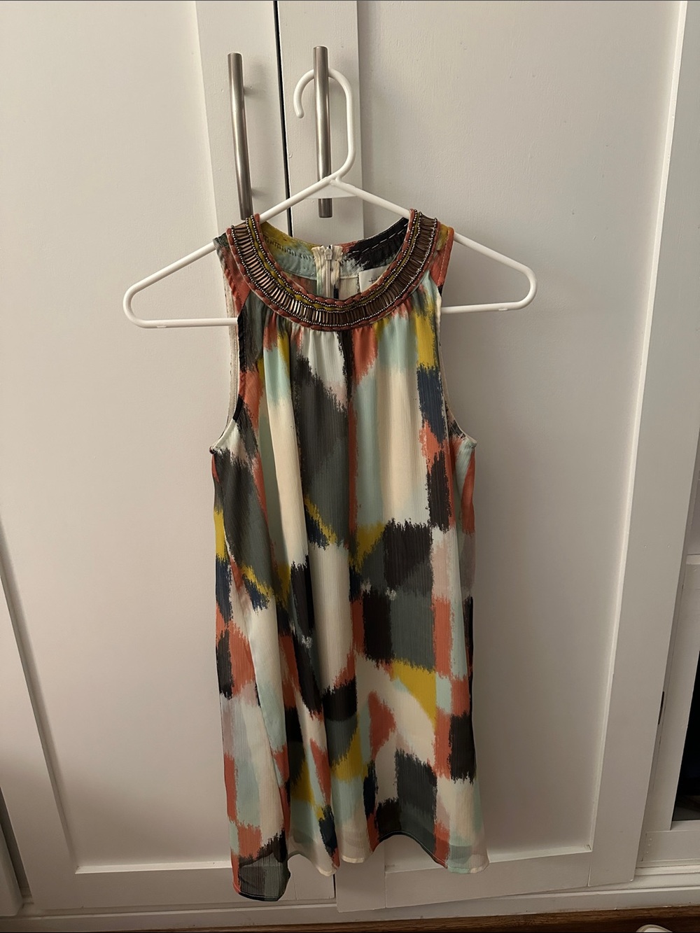 Sleeveless Abstract Print Beaded Neck Dress - Multicolor